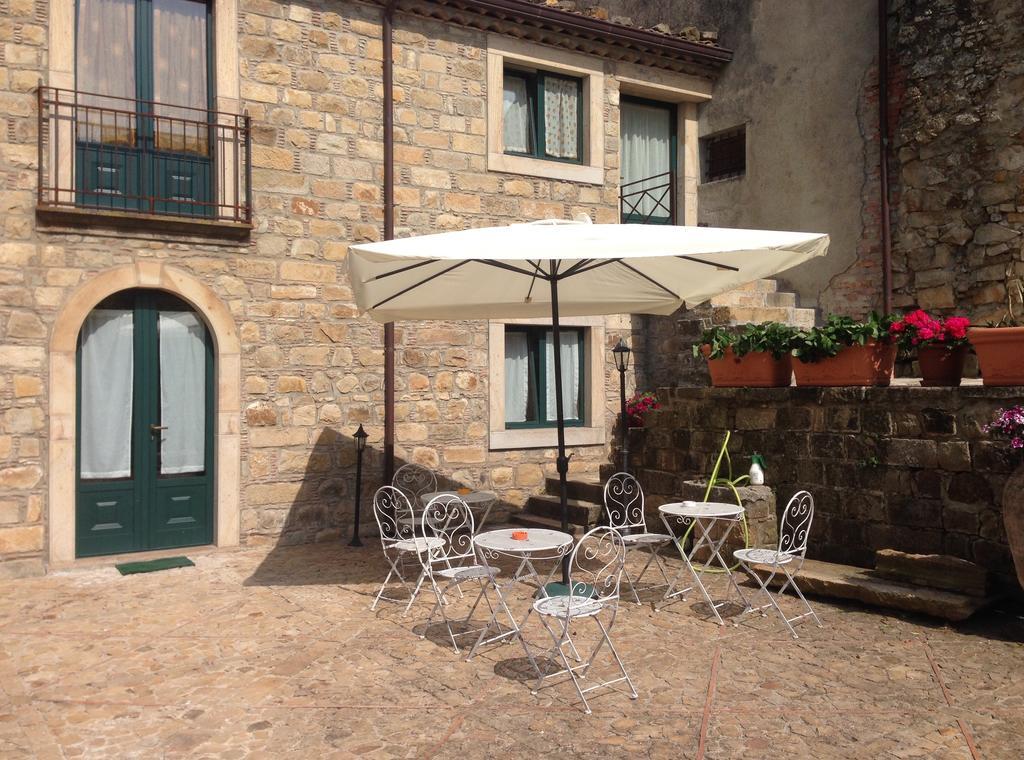 La Carretteria Guest House Mistretta Rum bild
